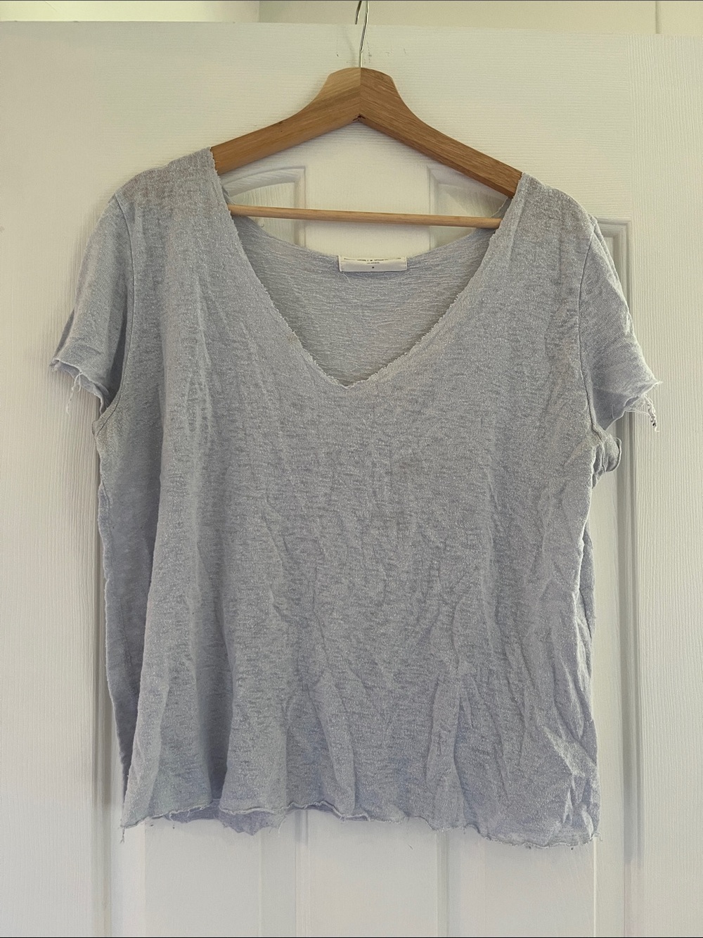 Women’s Lightweight V-Neck Top in Light Gray